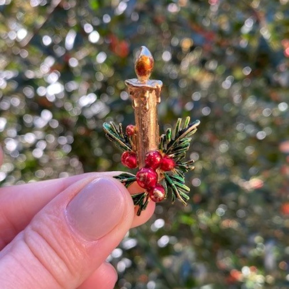 HOLIDAY🎄🎄VTG ST. LABRE Christmas Candle Brooch